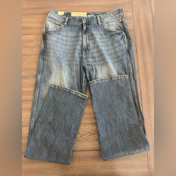 Wrangler Retro Slim Straight Denim Jeans‎ Size 36x38 New With Tags - Picture 2 of 6